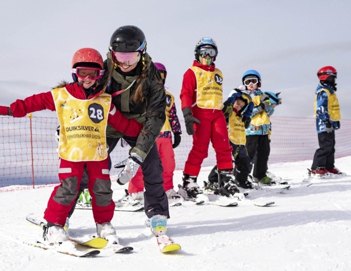 Зимние развлечения на территории курорта Красная Поляна (ex. Горки Город) - Отель Ibis Styles / Ибис Стайлс Красная Поляна